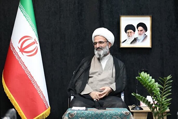 اهمیت خودسازی در ارتقای برنامه‌های تربیتی