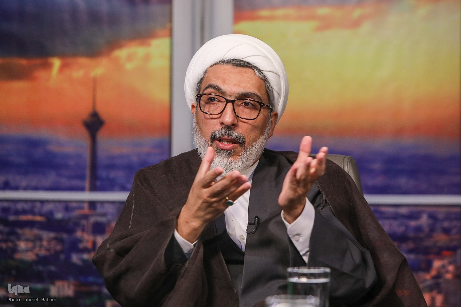 عطر فضائل فاطمی؛ یاد علامه طباطبایی، علامه جعفری، حکمت و فلسفه