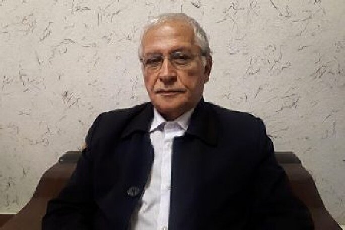 معتمدنژاد نخستین مروج دهکده جهانی و انقلاب الکترونیکی در ایران بود