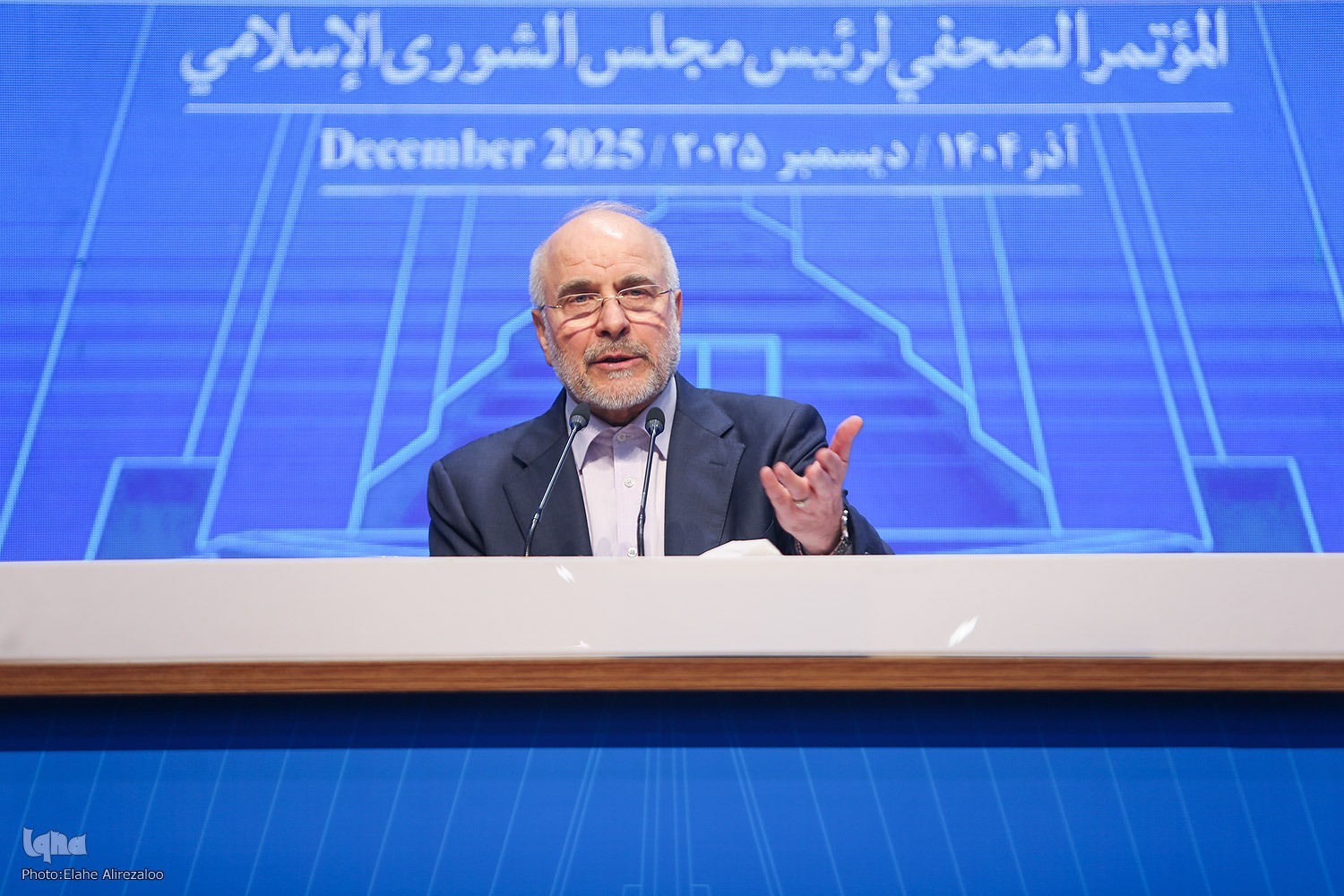 محمدباقر قالیباف در نشست خبری محمدباقر قالیباف در نشست خبری