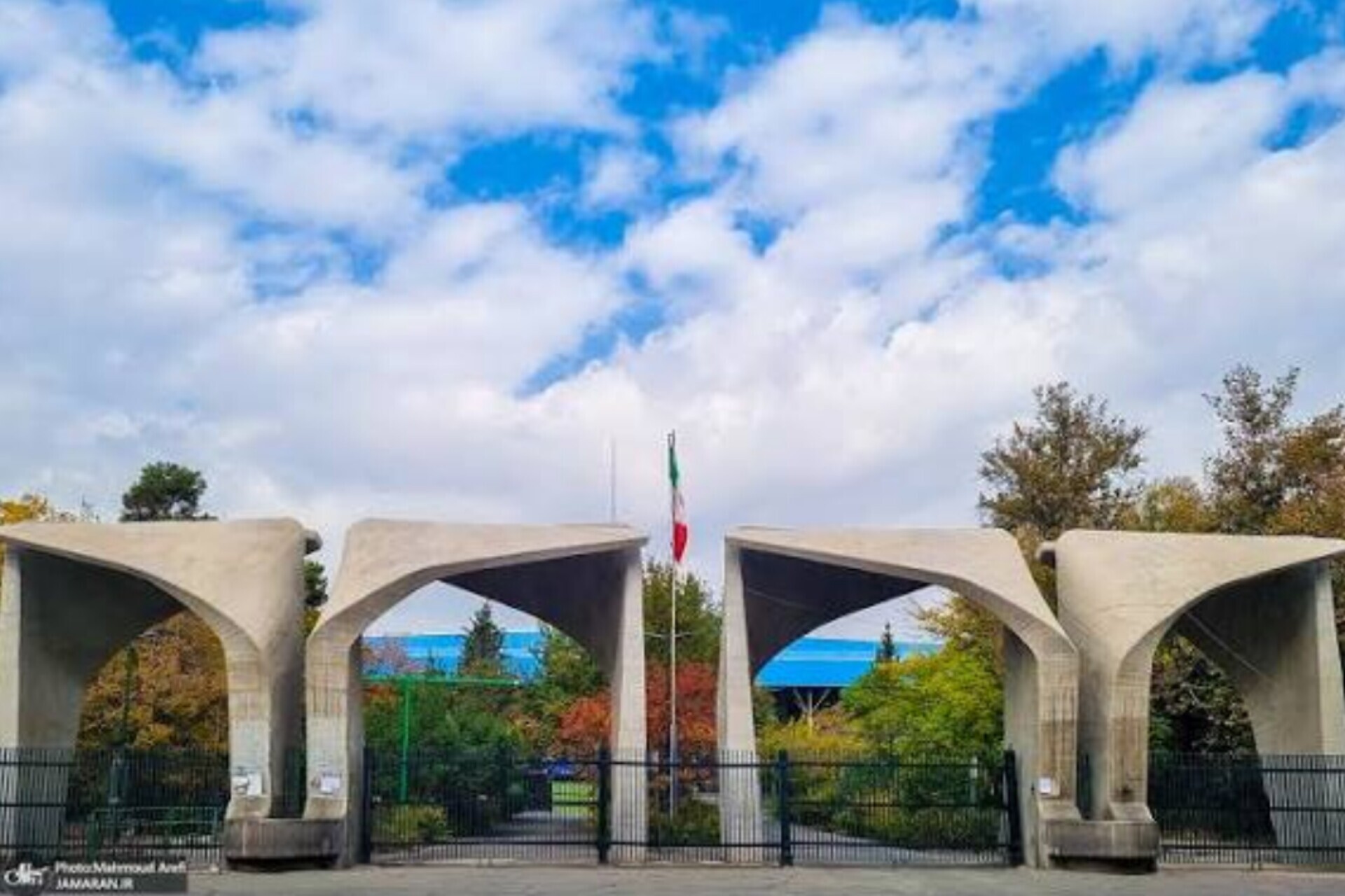 جایزه جهانی معماری منظر سال ۲۰۲۵ به دانشگاه تهران رسید جایزه جهانی معماری منظر سال ۲۰۲۵ به دانشگاه تهران رسید