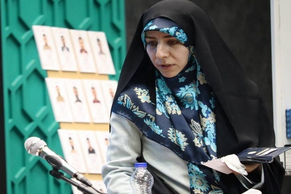 نسل چهارم دانشجوی تراز انقلاب اسلامی و پرهیز از سیاستزدگی و سیاستگریزی +صوت نسل چهارم دانشجوی تراز انقلاب اسلامی و پرهیز از سیاستزدگی و سیاستگریزی +صوت