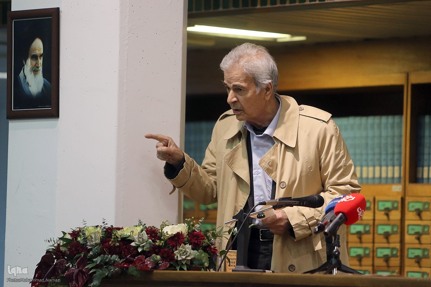 استاد مجتبایی؛ نماد بینش و پشتکار علمی در سپهر فرهنگ ایران استاد مجتبایی؛ نماد بینش و پشتکار علمی در سپهر فرهنگ ایران