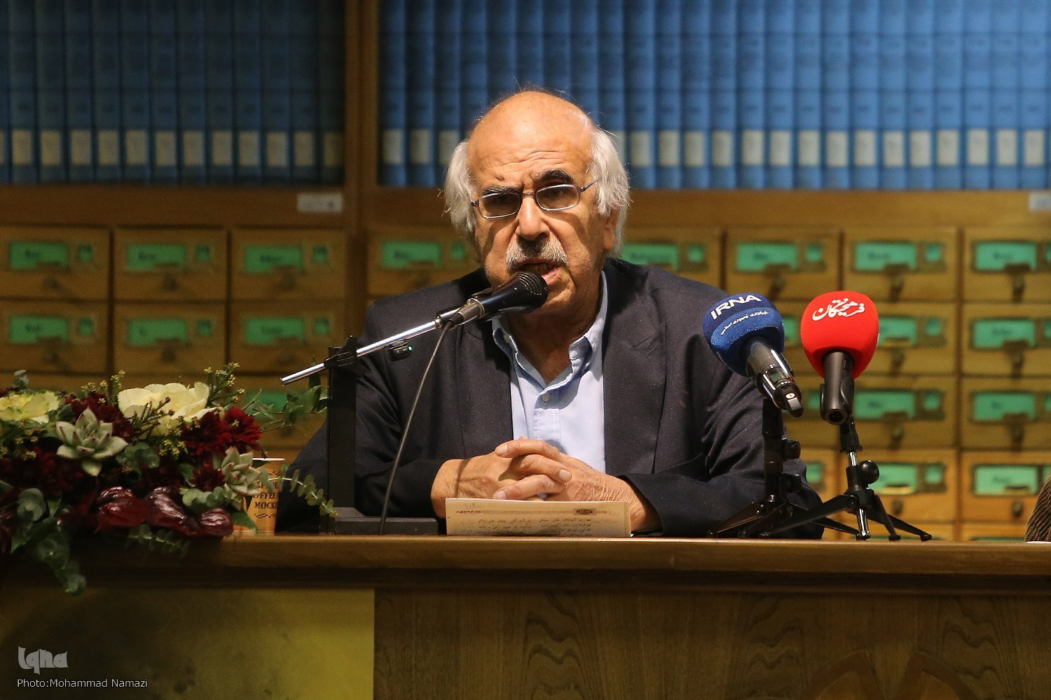 استاد مجتبایی؛ نماد بینش و پشتکار علمی در سپهر فرهنگ ایران استاد مجتبایی؛ نماد بینش و پشتکار علمی در سپهر فرهنگ ایران