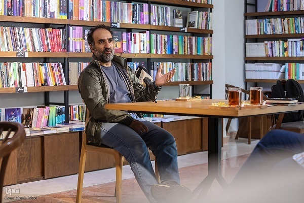 انتشار صبح شنبه به سبب اهمیت با تعجیل بیشتر/////از عمل موفق مرادیکرمانی تا پشست سرگذاشتن اوج التهاب امیرخانی انتشار صبح شنبه به سبب اهمیت با تعجیل بیشتر/////از عمل موفق مرادیکرمانی تا پشست سرگذاشتن اوج التهاب امیرخانی