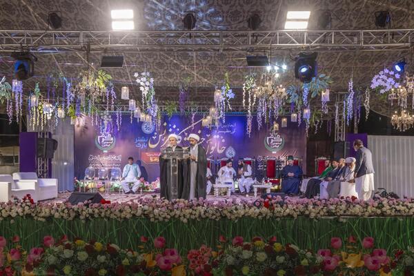 کنفرانس حضرت فاطمه زهرا (س) با حضور هیأتی از آستان مقدس عباسی در پاکستان برگزار شد + عکس کنفرانس حضرت فاطمه زهرا (س) با حضور هیأتی از آستان مقدس عباسی در پاکستان برگزار شد + عکس