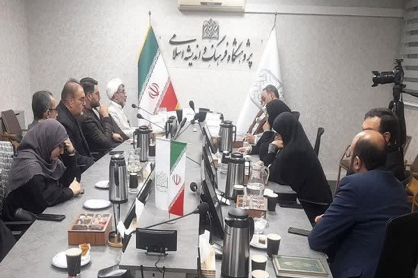 ارسال/ بازنمایی فریبنده جریان روشنفکری پهلوی در کشور