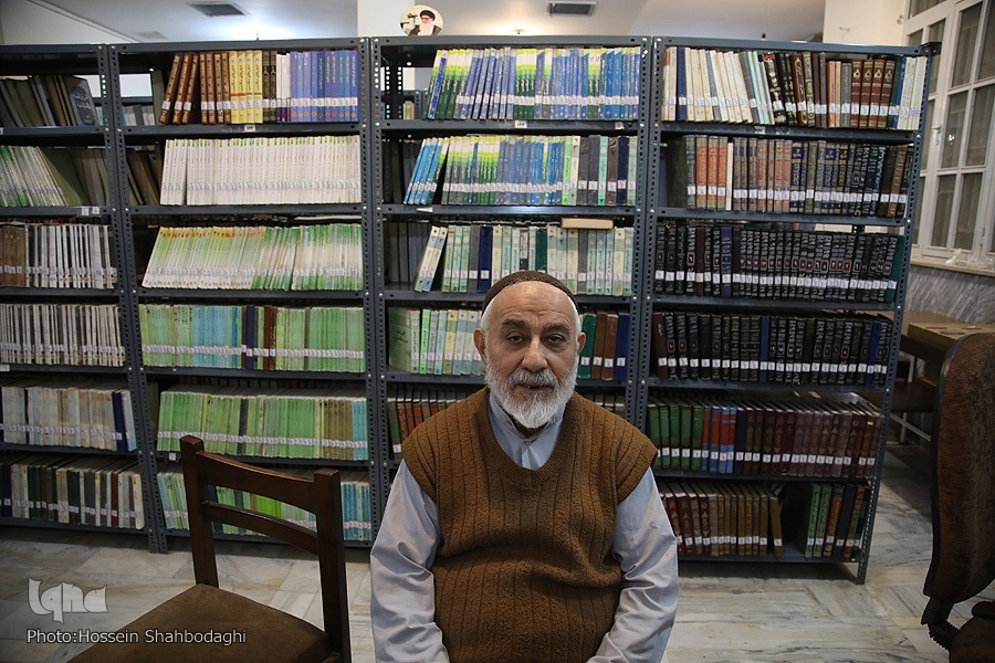 یادگار ماندگار از لندن تا قم یادگار ماندگار از لندن تا قم