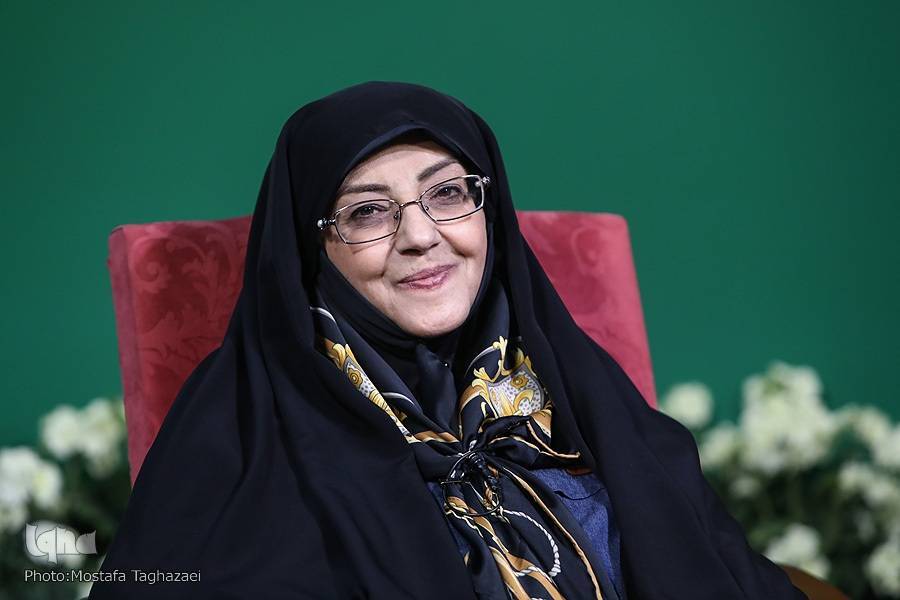  اشرف بروجردی، فعال سیاسی شناخته‌شده اصلاح‌طلب