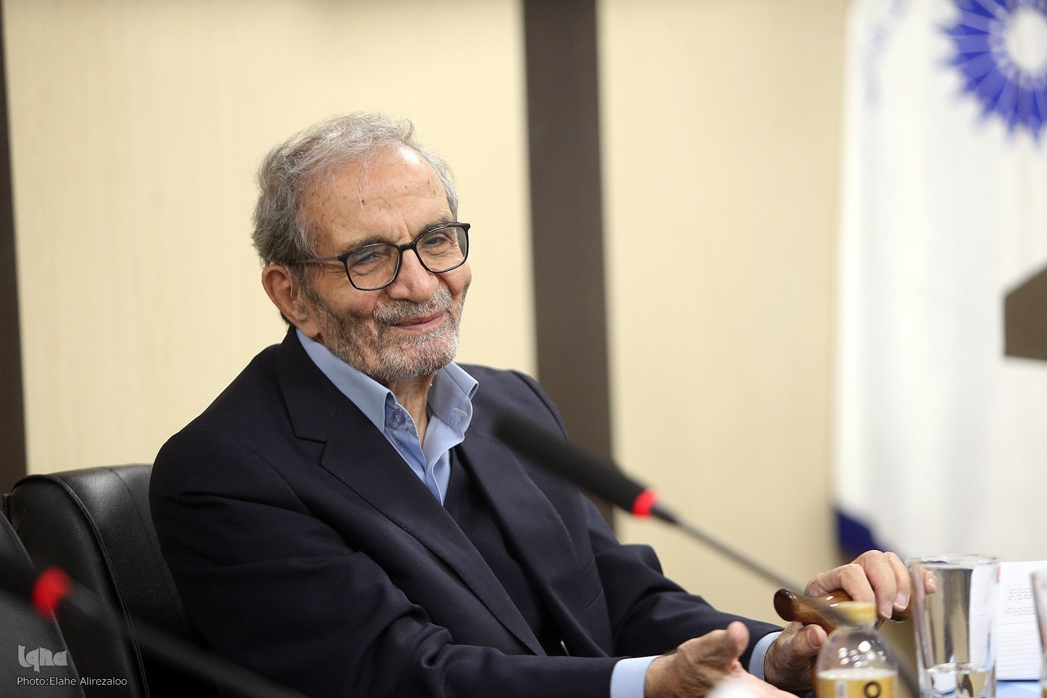 نجفقلی حبیبی نجفقلی حبیبی