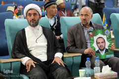 تجلیل از خانواده شهید قرآنی مدافع حرم در مسابقات قرآن