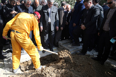 مراسم تدفین پیکر مرحوم استاد «محمد تقی مروت» در قطعه نام آوران بهشت زهرا