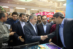 حضور وزیر فرهنگ و ارشاد در غرفه ایکنا