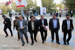 بازدید دکتر طیبی مدیر جهاد دانشگاهی از نمایشگاه مطبوعات