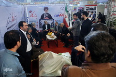 بازدید دکتر طیبی مدیر جهاد دانشگاهی از نمایشگاه مطبوعات