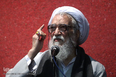  آیت‌الله موحدی کرمانی، امام جمعه محترم تهران