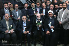 عکس یادگاری جامعه قرآنی در دیدار نوروزی سال ۹۶