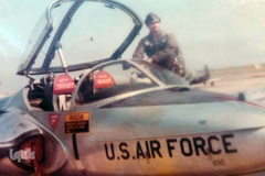 دوران آموزشی با هواپیمای جت در کشور آمریکا