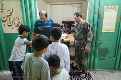 پخش شرینی در اعیاد مبارک 