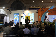 مناظره دانشجویی در غرفه ایکنا