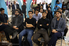 مناظره دانشجویی در غرفه ایکنا