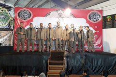 اجرای جمعی از اعضای گروه محمدرسول الله(ص) در مسیر پیاده روی اربعین (عمود۷۰۷))موکب حضرت صاحب الزمان (عج)