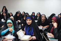 رقابت ۷ هزار بانو در مسابقات دارالقرآن امام علی(ع)
