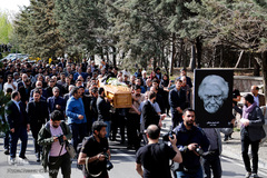 مراسم تشییع پیکر داریوش شایگان

