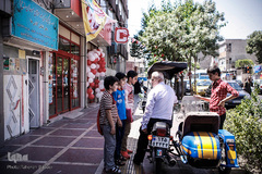 حاج ولی به غیر از یک مربی و مدرس، به عنوان یک دوست در کنار جوانان می باشد