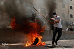 تظاهرات فلسطینیان معترض به انتقال سفارت آمریکا به بیت المقدس در نوار غزه