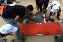 تظاهرات فلسطینیان معترض به انتقال سفارت آمریکا به بیت المقدس در نوار غزه