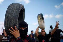 تظاهرات فلسطینیان معترض به انتقال سفارت آمریکا به بیت المقدس در نوار غزه