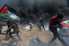 تظاهرات فلسطینیان معترض به انتقال سفارت آمریکا به بیت المقدس در نوار غزه