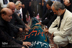 مراسم تشییع پیکر خادم القرآن مرحوم «غفور آقازاده سلطانی» بنیان‌گذار دارتحفیظ القرآن الکریم