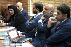 نشست در دام فقر