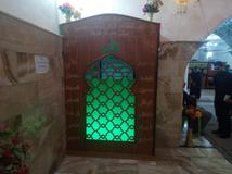 قبر علامه کراجکی در کنار مرقد شیخ کلینی  