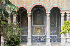 خانه و موزه مقدم