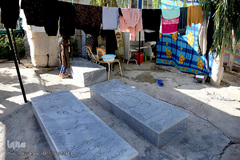 گورنشینی زلزله زدگان سرپل ذهاب به علت فراهم نبودن حداقل امکانات زندگی در سطح شهر