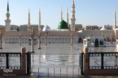 بارگاه قدسی پیامبر اکرم(ص) در مدینه منوره