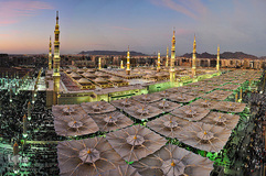 بارگاه قدسی پیامبر اکرم(ص) در مدینه منوره