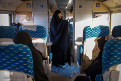 ورود بانوان قرآن پژوه به مشهد مقدس