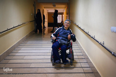 داوود جعفری از توانیابان موسسه رعد می‌گوید: خیلی علاقه‌دارم تا در این موسسه مشغول به کار شوم.