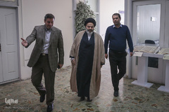 مراسم رونمایی از تفسیر «شمس»