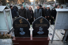ادای احترام کاروان قرآنی انقلاب به شهدای ۸ سال دفاع مقدس و انقلاب
