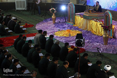 محفل انس با قرآن کاروان قرآنی انقلاب در حسینیه ثارالله پایگاه سوم دریایی سپاه بندر ماهشهر