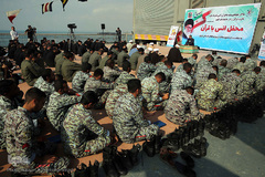 محفل انس با قرآن کاروان قرآنی انقلاب بر عرشه ناو ارتش