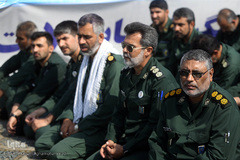 برگزاری محفل انس با قرآن کریم در عرشه ناو شهید محمد ناظری نیروی دریایی سپاه هرمزگان