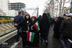 شکوه چهل سالگی/ تهران خیابان آزادی