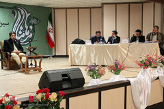 بخش رقابت‌های حفظ قرآن برادران سیزدهمین جشنواره قرآنی مدهامتان در حرم امام خمینی(ره)