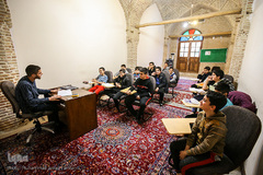 نوجوانان اطراف حرم نیز از امکانات حوزه و فضای معنوی و تفریحی مسجد نیز استفاده می‌کنند.